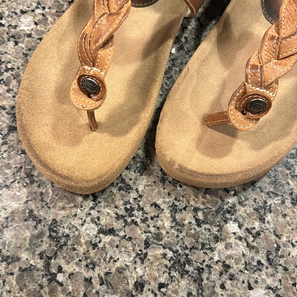 Athena’s - Picture 2 of 7